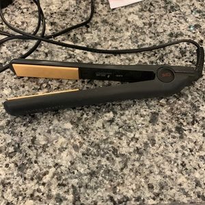 CHI hair straightener